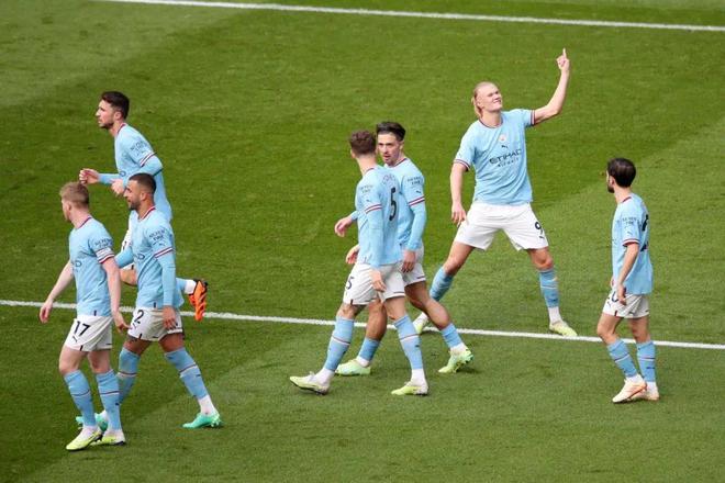 （哈兰德足球）英超大魔王！哈兰德狂轰47球刷爆神迹，一夜间超越C罗+比肩梅西