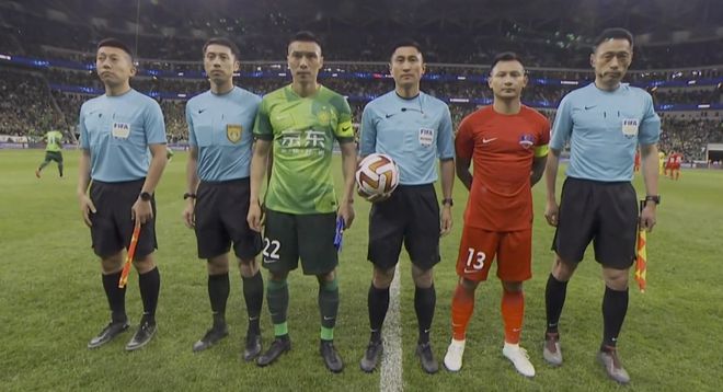 (中超梅州球员)1-1!中超争议判罚,国安获点战平梅州客家,展露“真本事”