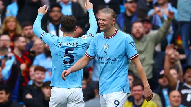 （哈兰德转会曼城）3-1！哈兰德再封神：双响破纪录 曼城豪取10连胜 仅落后阿森纳3分