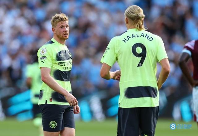 （最佳拍档6）最佳拍档，哈兰德&德布劳内分别是五大联赛进球&助攻最多球员