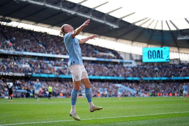 (连锁反应!如果巴黎欧冠夺冠 梅西哈兰德何)巨星之夜!梅西追平C罗,哈兰德再刷纪录,姆巴佩成巴黎第一人