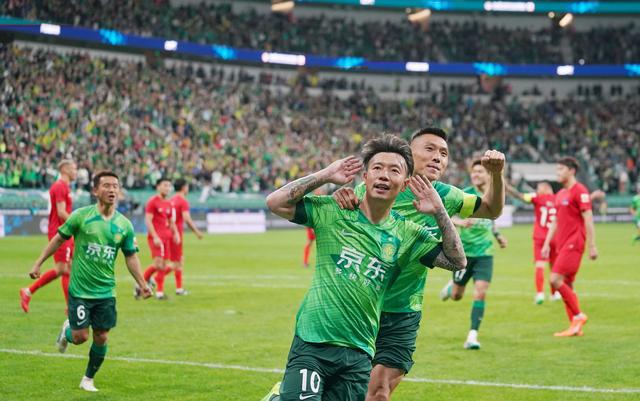 （张稀哲 国安）21:38｜46818人见证国安新工体首秀，张稀哲扳平比分