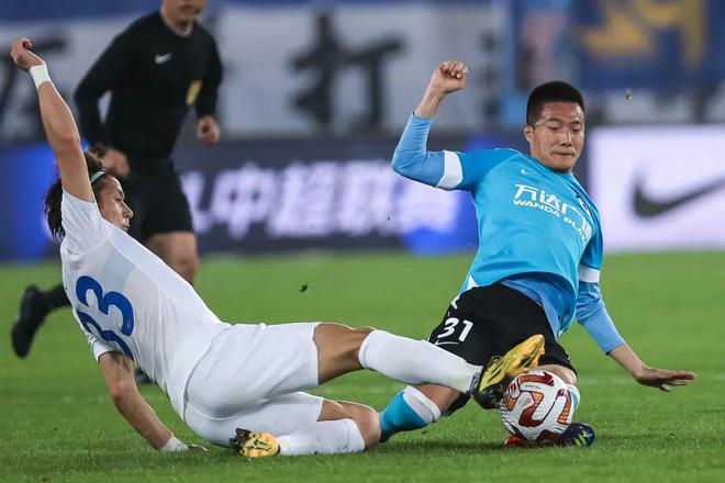 （南通支云能进中超吗）南通支云中超首秀，客场1:2憾负大连人