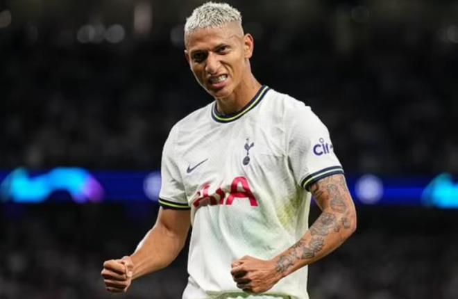 （孔蒂英超冠军）20场0球！5800万！英超刺头逼走孔蒂+球品不好，皇马幸好没买他