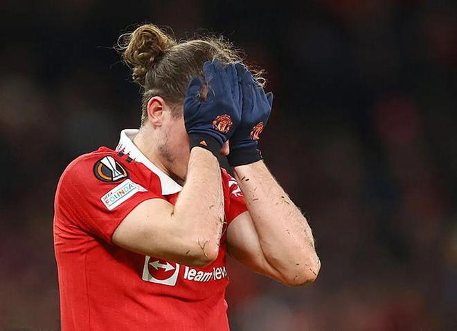 曼联买断萨比策取决于一前提！滕哈格欲留马夏尔，韦霍斯特将离队