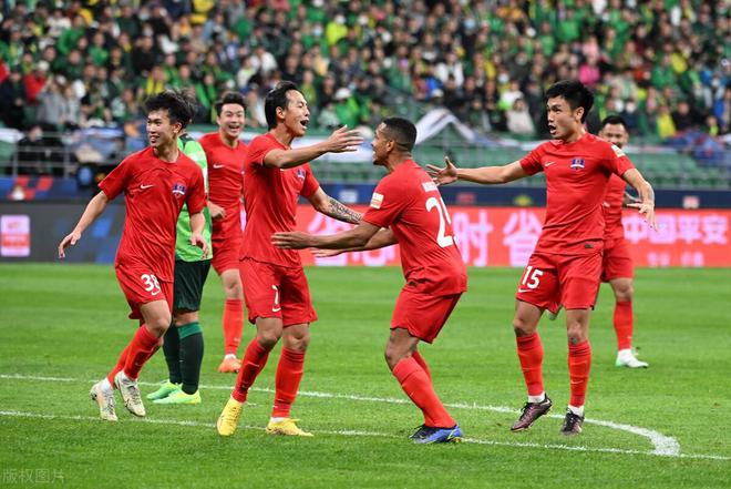 28岁前广州城前锋在新东家爆发！首秀破门，未来有望迎来生涯巅峰