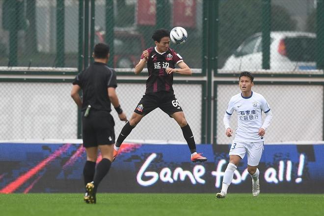 （中超今夏第一强援已锁定 30天后正式报到 身价2.3亿）官宣，中超37岁老臣降级重返，6年狂飙61球，冲超黑马签第14新援