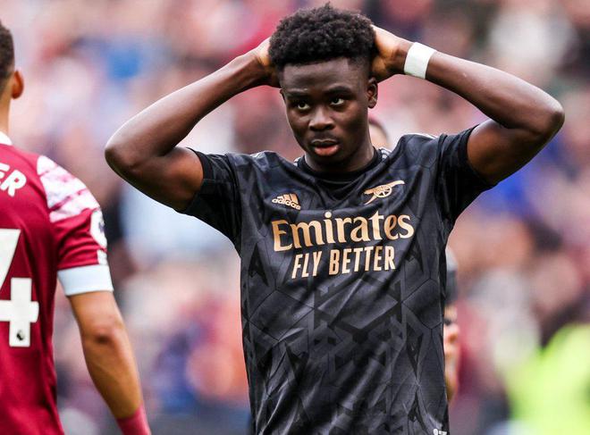 (阿森纳两连胜)阿森纳冠军悬了!连丢2球2-2西汉姆,2连平领先曼城4分,萨卡失点