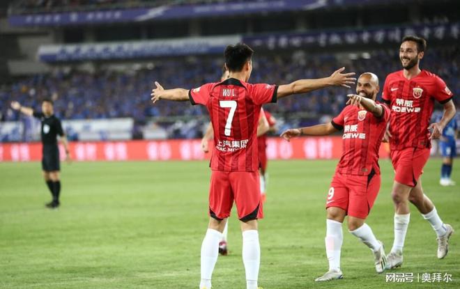 （中超2021赛程上海海港）中超巨变！上赛季前3三连败0进球，卫冕冠军垫底，上海海港抢跑