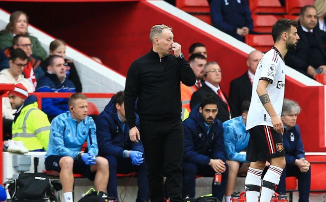 （欧冠第二档球队）0-2！欧冠2冠老牌将降级，英超一年游，曼联又狂飙：超第1土豪队