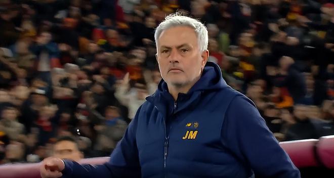 (穆里尼奥the special)0-4到3-0!穆里尼奥终于完成复仇,这一刻他等了225天