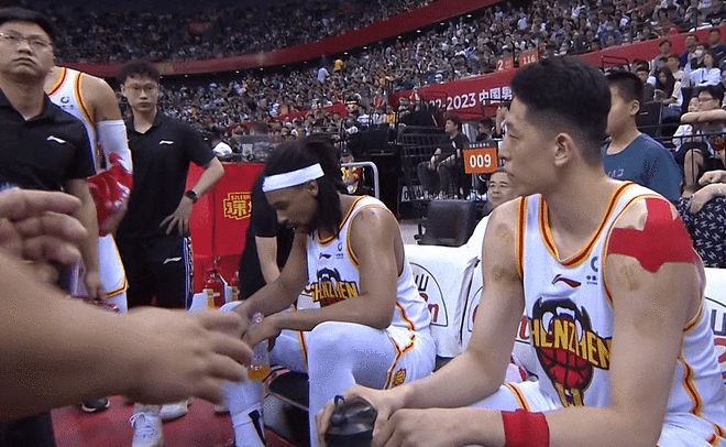 萨林杰沈梓捷称霸内线