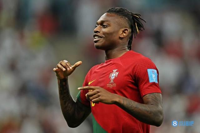 （欧冠 米兰德比）米体：米兰希望在下周欧冠德比前与莱奥完成续约