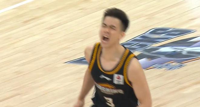 （辽宁对赵继伟）辽宁大胜北京2-0晋级4强 赵继伟33+8+9王者归来