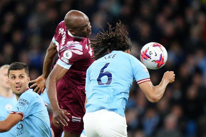 (哈兰德和曼城)3-0!哈兰德破门创纪录,曼城豪夺9连胜,1分优势反超阿森纳