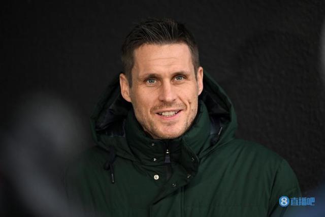 （凯尔全场）凯尔：6-0大胜是个信号，但须诚实地讲多特想夺冠是需要帮助的