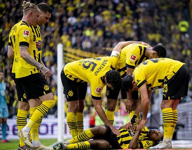 6-0后！德甲争冠还有变数：多特差1分，拜仁有一硬仗，丢分即丢冠