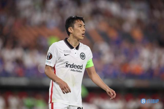 （长谷部诚法兰克福队长）火气很大！法兰克福主帅：长谷部诚39岁一周3场全踢满，都尿血了