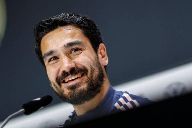 瓜迪奥拉：京多安是我合作过的最佳球员之一 没他就没有联赛冠军