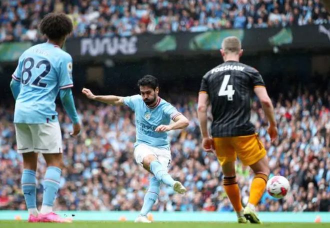 1-2，大黑马倒下，狂射13脚，无惧无缘前4，盼打趴罗马，穆帅拼了