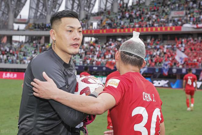 （山东泰山队王大雷）泰山队1比2不敌梅州客家，球迷揪出三大水货，王大雷意外在列