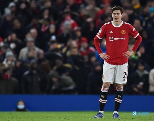 （乔尔森·费尔南德斯）费迪南德、乔-科尔谈林德洛夫疑似手球：那100%是个点球