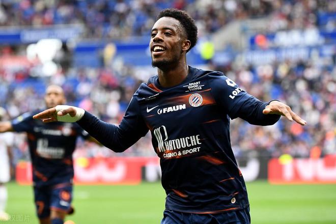 (阿森纳 争四)刺激,足坛神剧情,1-0、1-4、4-4、5-4,阿森纳旧将大四喜+绝杀