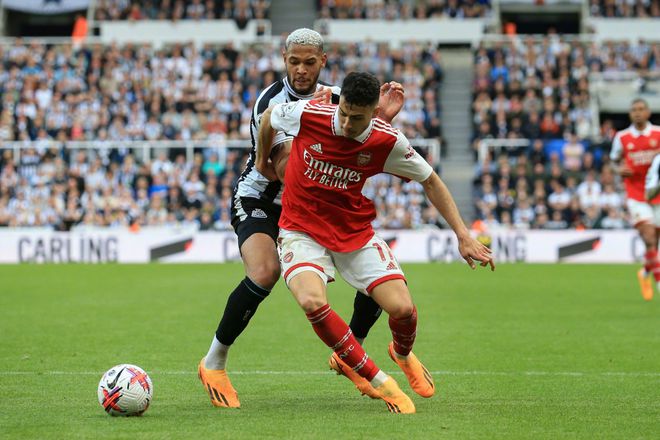 （英超联赛曼联）0-2，0-1！英超争四又起波澜，曼联形势比纽卡危急