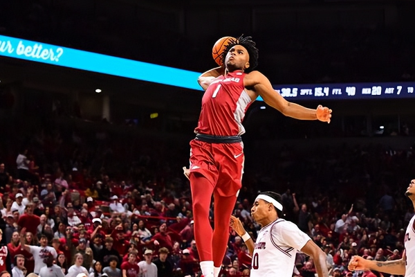 76人加时险胜马刺：康西尔四世创造个人赛季新纪录