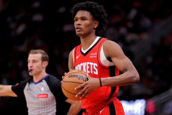 火箭主帅乌度卡劝告新秀阿门-汤普森：保持低调姿态