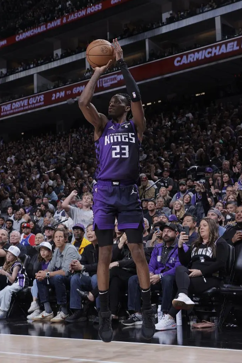 默里关键时刻发挥出色助太阳险胜国王