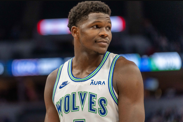 爱德华兹谦逊接受巨星阵容