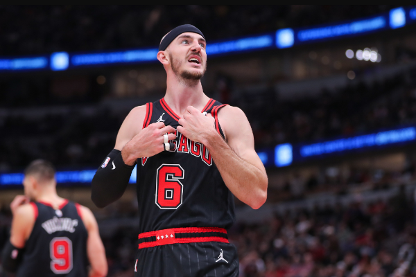 卡鲁索左脚踝遭严重扭伤