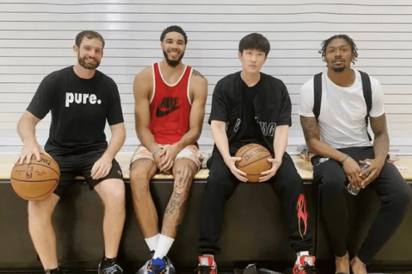 凯尔特人主帅点赞塔特姆是NBA关键时刻的璀璨之星