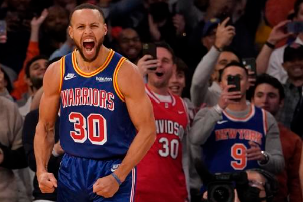 库里目前的数据怎么样？