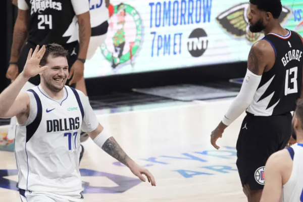 独行侠斗志昂扬客战快船险胜