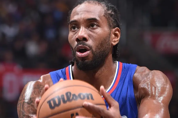 伦纳德今年多大了？