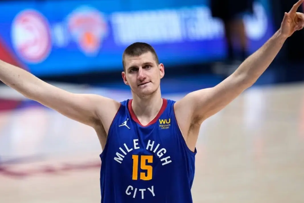 约基奇四年三次MVP什么水平？