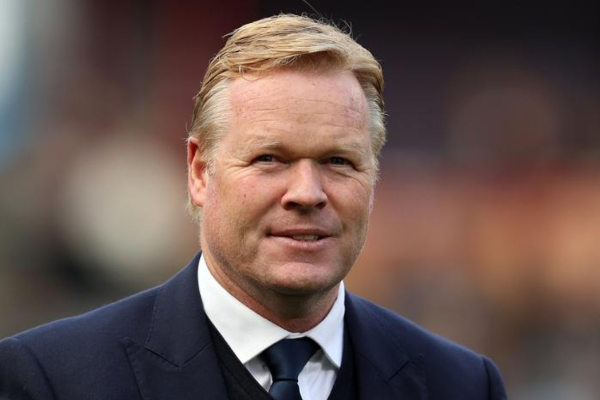 荷兰队现任主教练是谁？