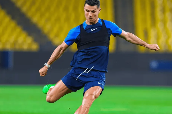 葡萄牙球星C罗投资可穿戴技术初创公司Whoop