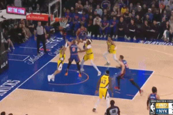 尼克斯大胜步行者夺得关键赛点