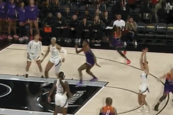 WNBA常规赛卫冕冠军王牌击败缺阵水星