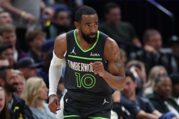 康利领军森林狼逆转掘金