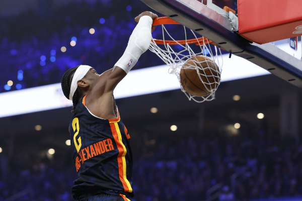 多特称赞亚历山大：每场比赛都做好准备从不畏惧重要时刻