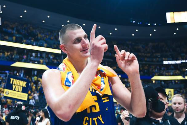 约基奇拿过总冠军吗？