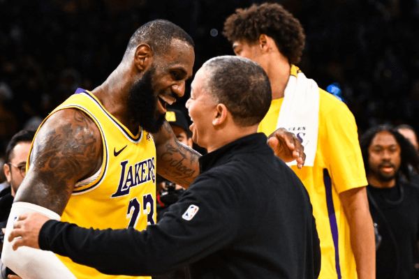 快船队与主教练泰伦-卢达成了为期5年的续约协议