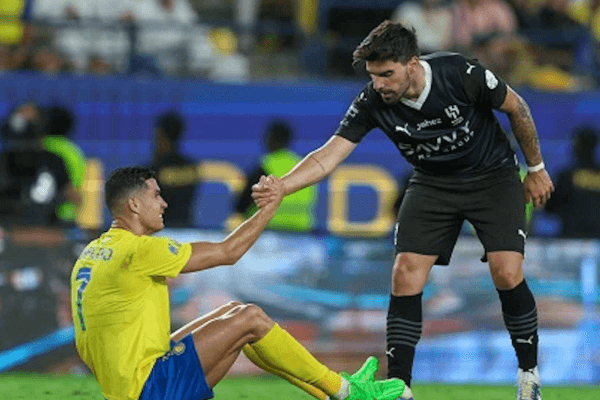 葡萄牙国家队备战欧洲杯:C罗和内维斯特获特批假期