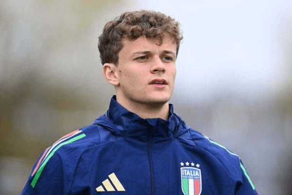 意大利后卫斯卡尔维尼因伤退出欧洲杯大名单