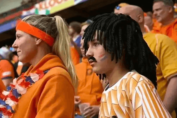 荷兰名宿古利特:西蒙斯有潜力成为世界级球员